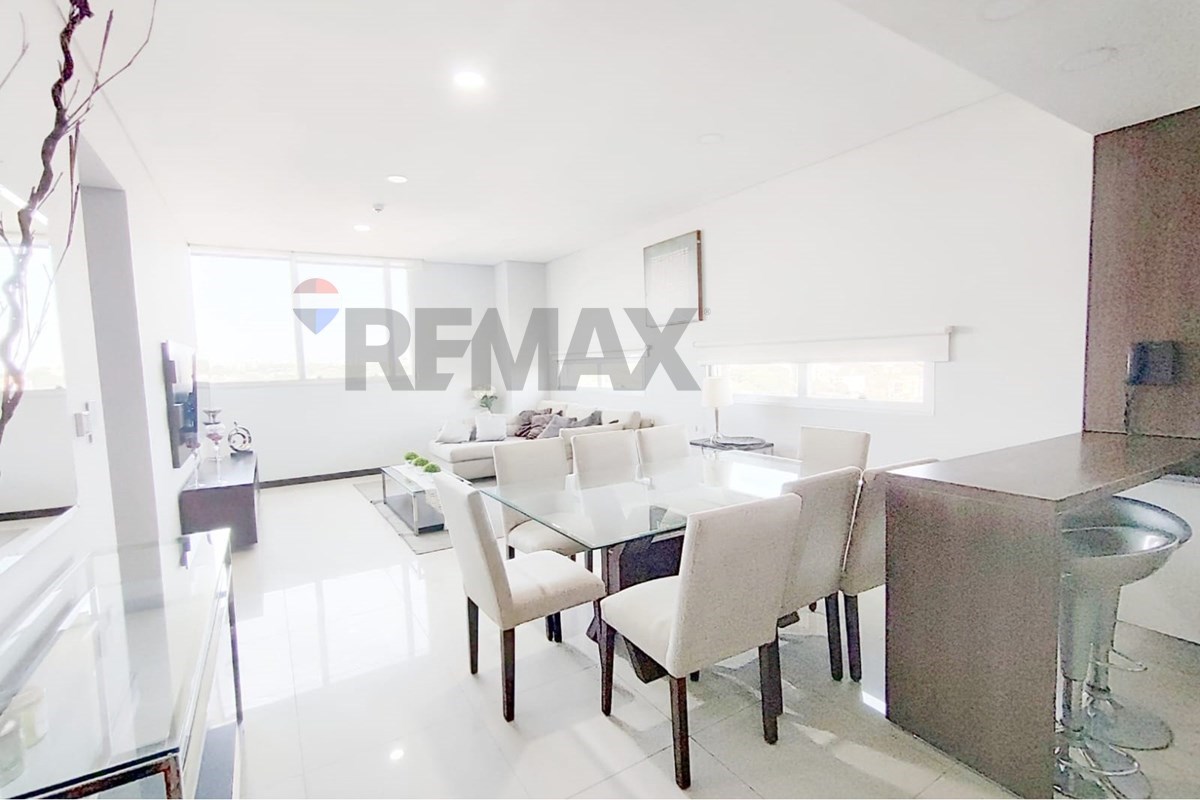 Alquiler Dpto 2 Dorm c/ Helipuerto - Miami Tower, Piso 10, Villa Morra — foto 2