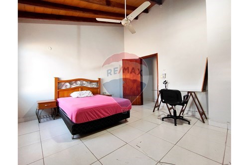 CASA EN ALQUILER MADAME LYNCH — foto 2