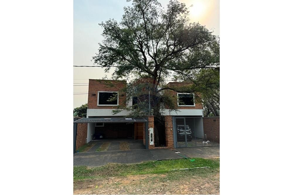 HERMOSO DUPLEX BARRIO PALMA LOMA - LUQUE — foto 2