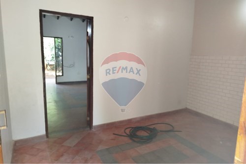 CASA EN ALQUILER, MARIANO ROQUE ALONSO — foto 2
