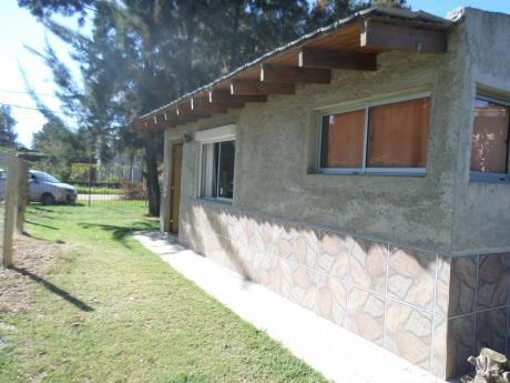 Dos Casas Una Con Renta
