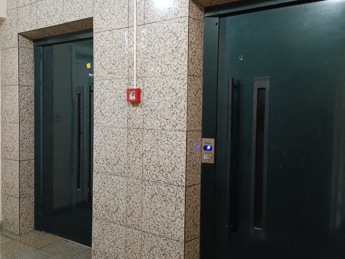 VENDO DEPARTAMENTO CON 2 DORMITORIOS EN MICROCENTRO CDE — foto 3