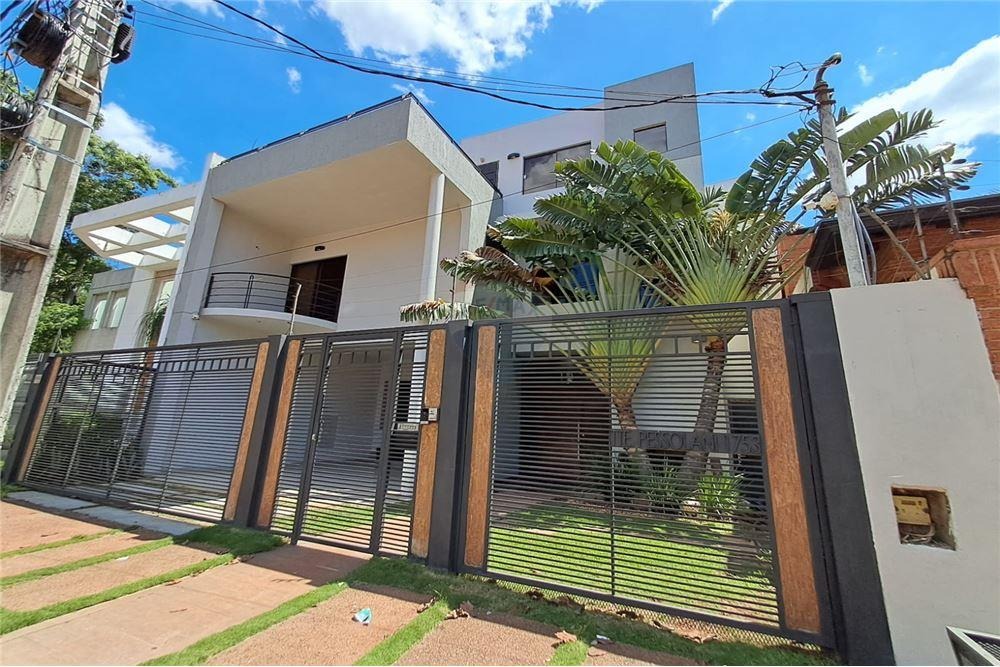 Alquilo hermosa residencia en Mburucuyá — foto 3