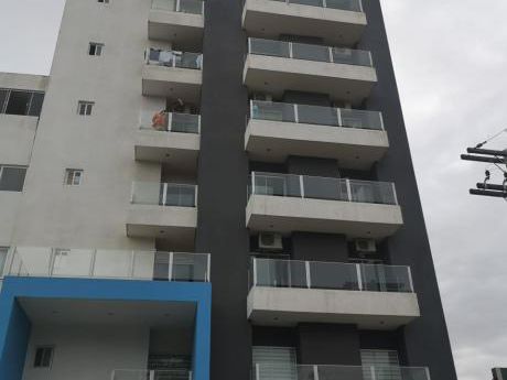 Departamento De 2 Dormitorios Ed. Madrid