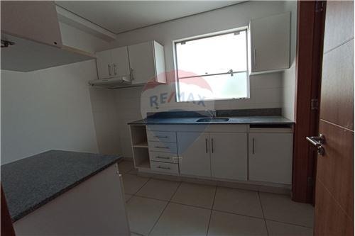 ALQUILO HERMOSO DEPARTAMENTO 2D EN LAS MERCEDES — foto 3