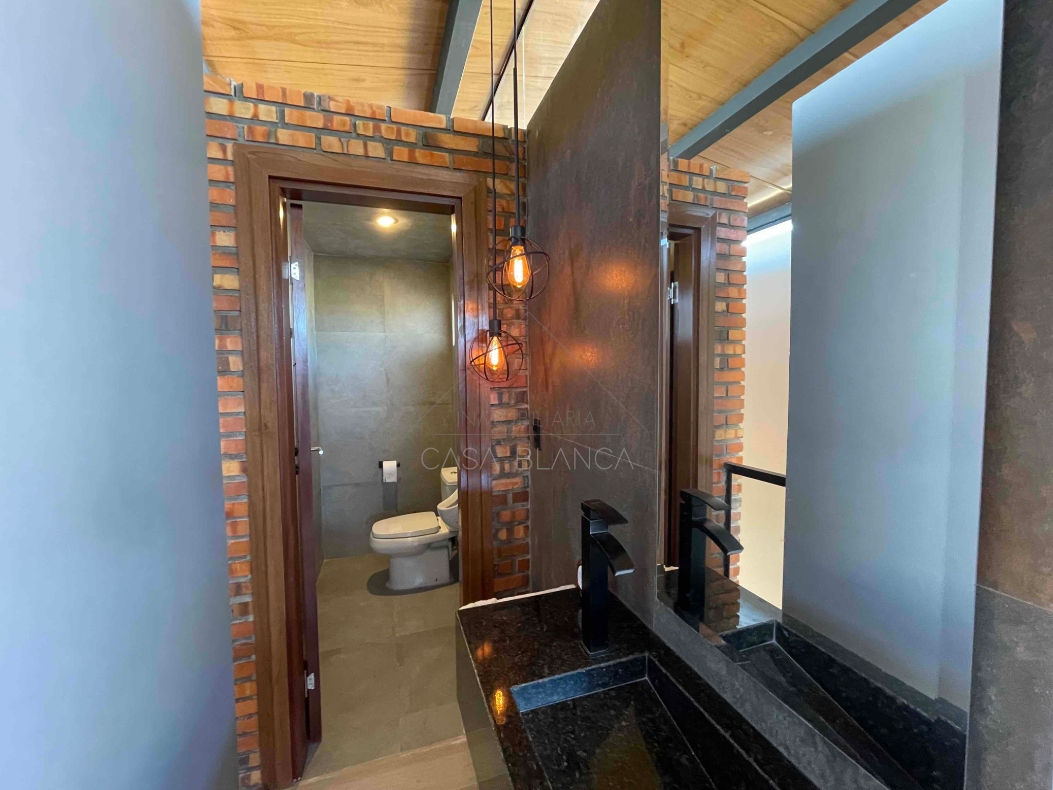 Venta y alquiler temporal Casa con Vista al Lago — foto 3