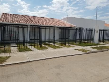 Casa En Venta Urb. El Remanso