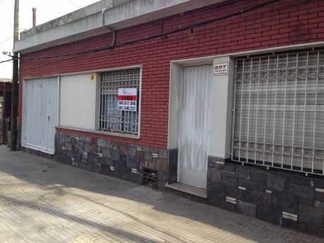 No Se La Pierda! Casa 2 Dormitorios Con Fondo Acepta Banco