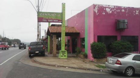 ñemby, Local Comercial, En Esquina Acceso Sur A Metros De Paraguay Refrescos