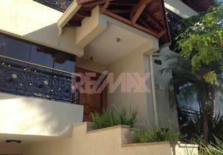 Residencia.sobre Calle Bruselas Nº 2148