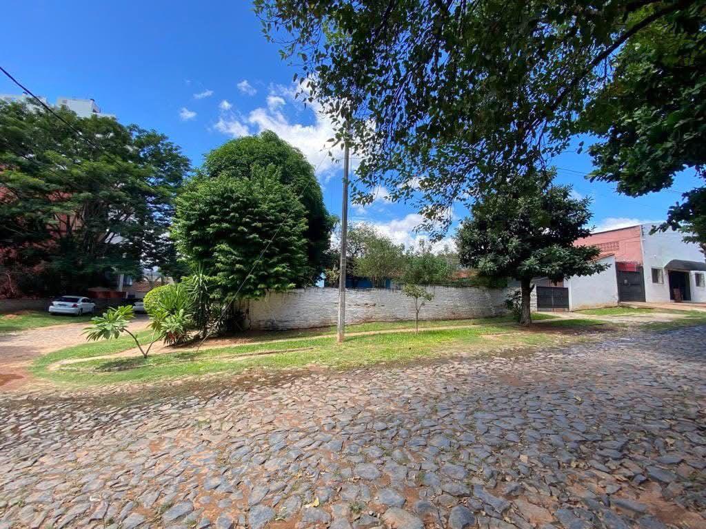 Terreno en venta en Ybyray, Asunción — foto 2