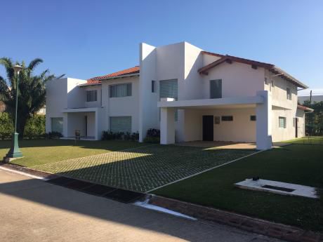 Casa En Venta Condominio Colinas Del Urubo Sector II