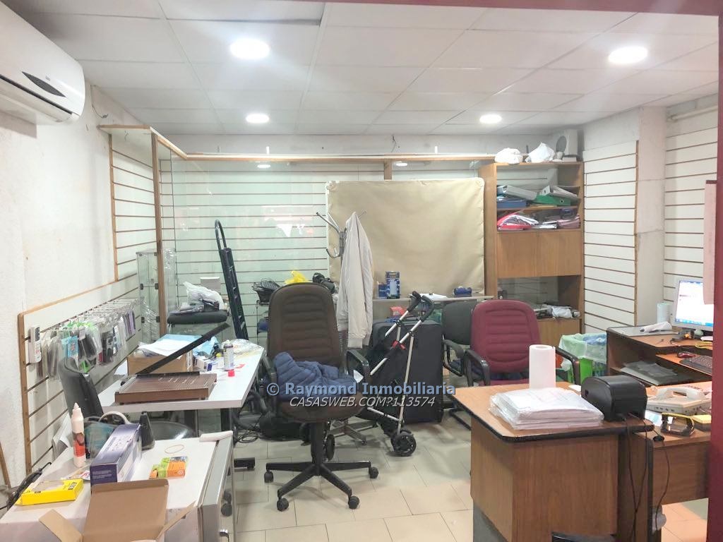 Alquiler Local 18 de julio y Cuareim 160m2 · Foto 4