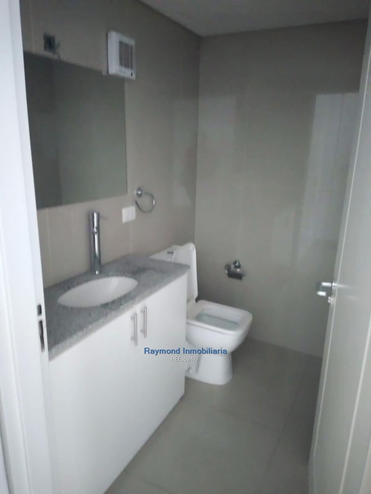 Excelente oficina de 46m2 con garage en Ciudad Vieja · Foto 5