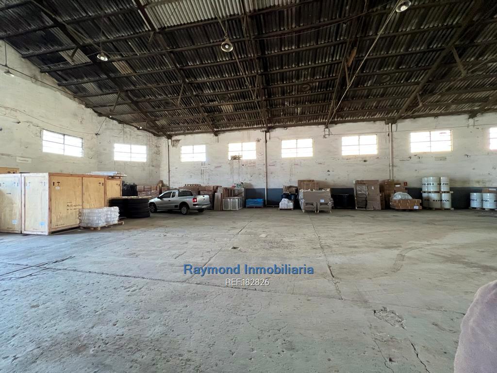 1200m2 contruidos en terreno de 3500m2 en Bella Vista · Foto 4
