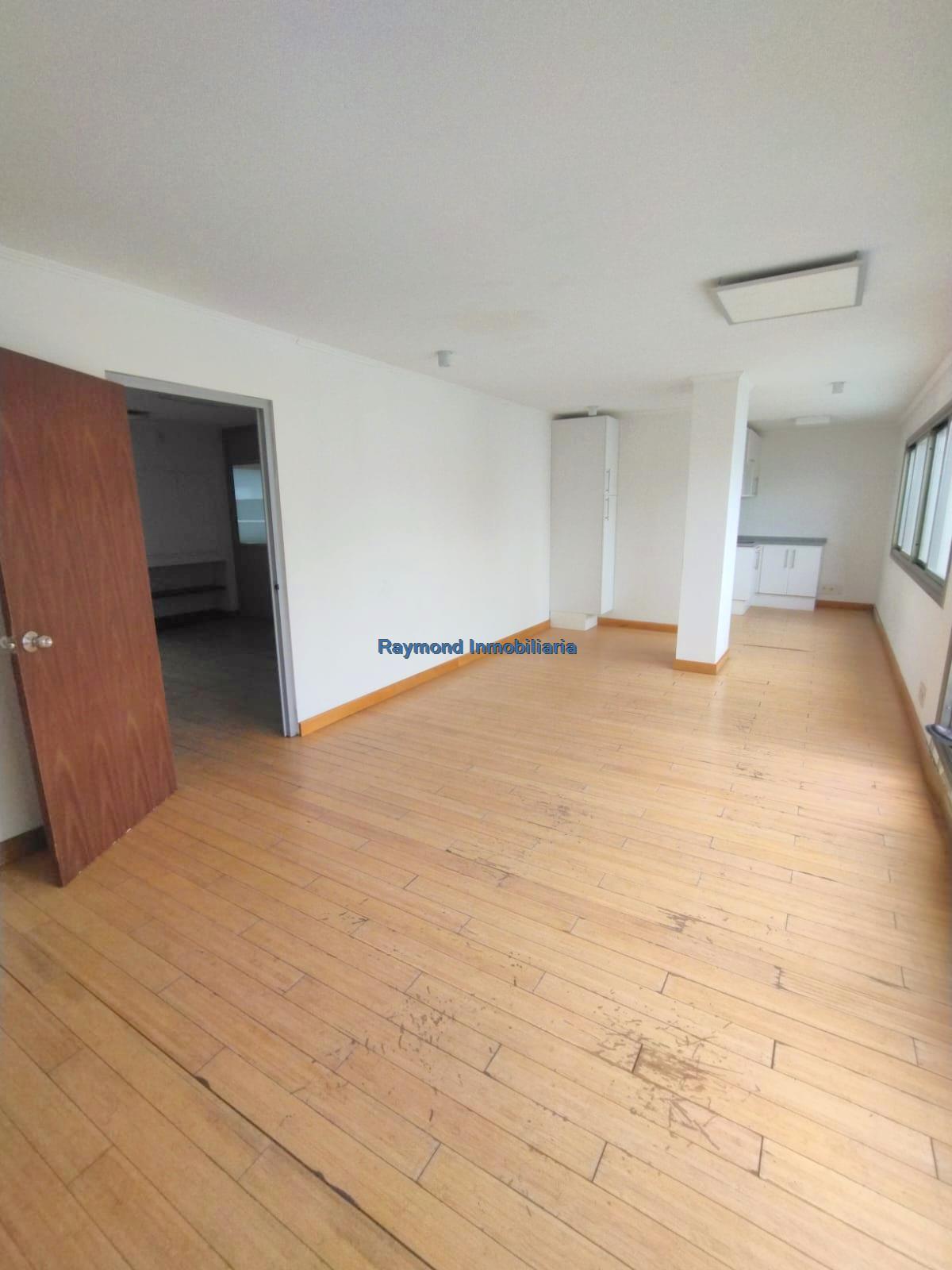 Alquiler Excelente oficina de 230m2 en Ciudad Vieja · Foto 4