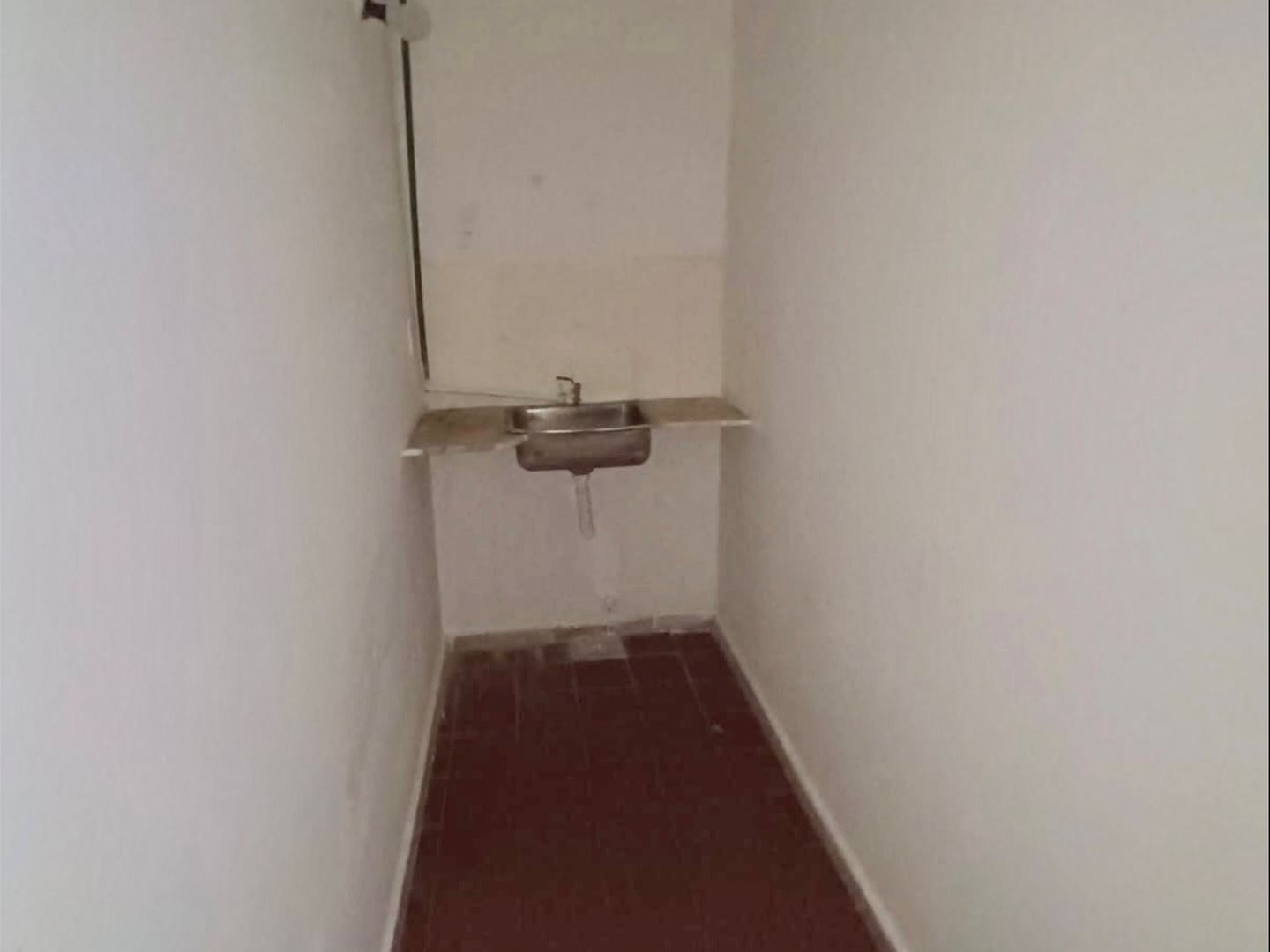Alquiler local 176m2 en Av. 18 de julio y Paraguay · Foto 5
