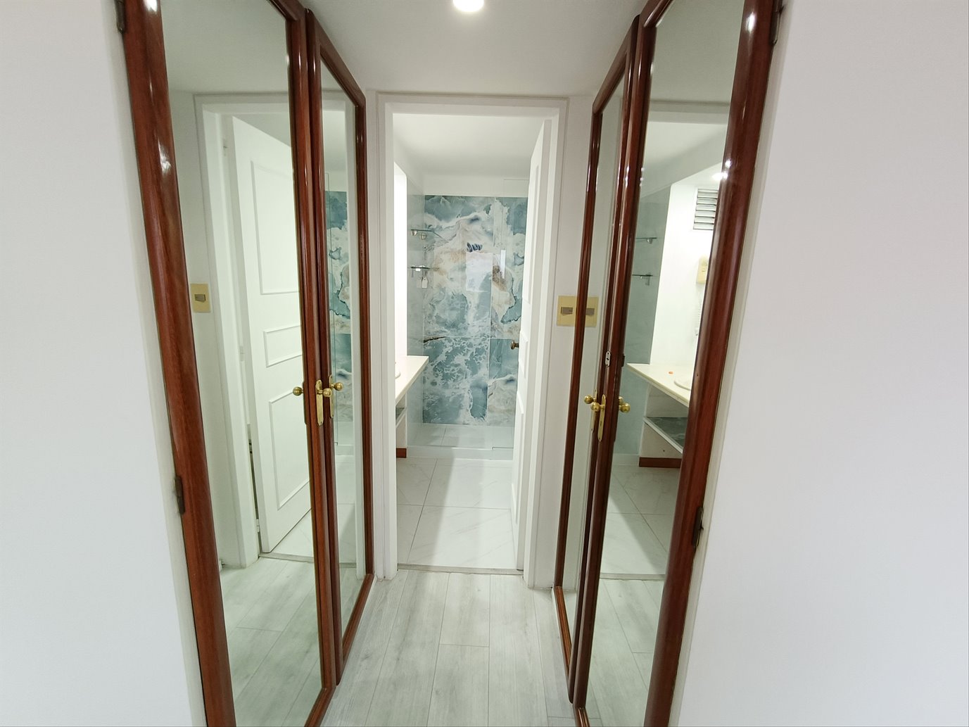 Alquiler apartamento 3 dormitorios, servicio, garaje Golf · Foto 10