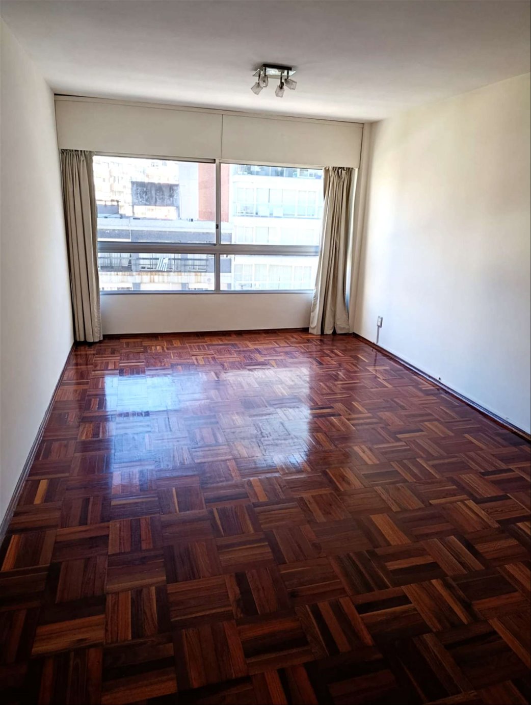 Alquiler Apartamento Pocitos 2 Dormitorios 2 Baños