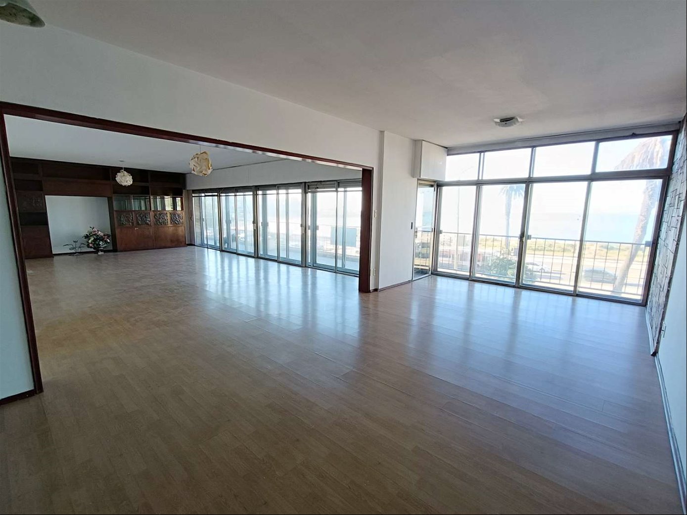 Alquiler Apartamento Pocitos 3 Dormitorios 4 Baños Garaje