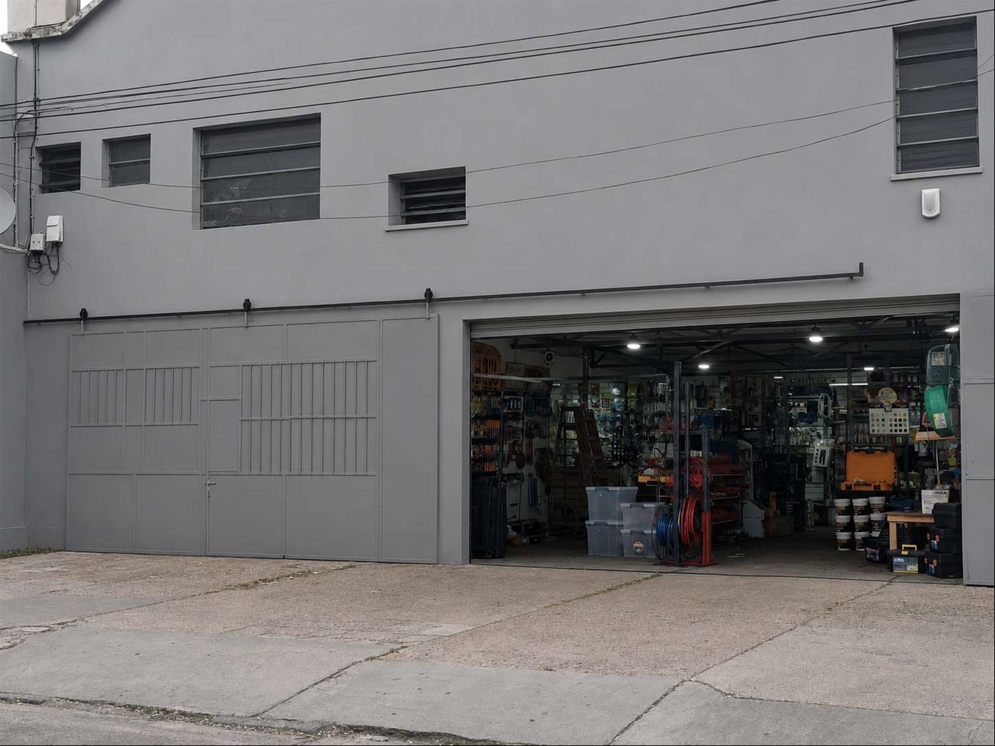 ALQUILER Deposito de 322 m2 en Goes