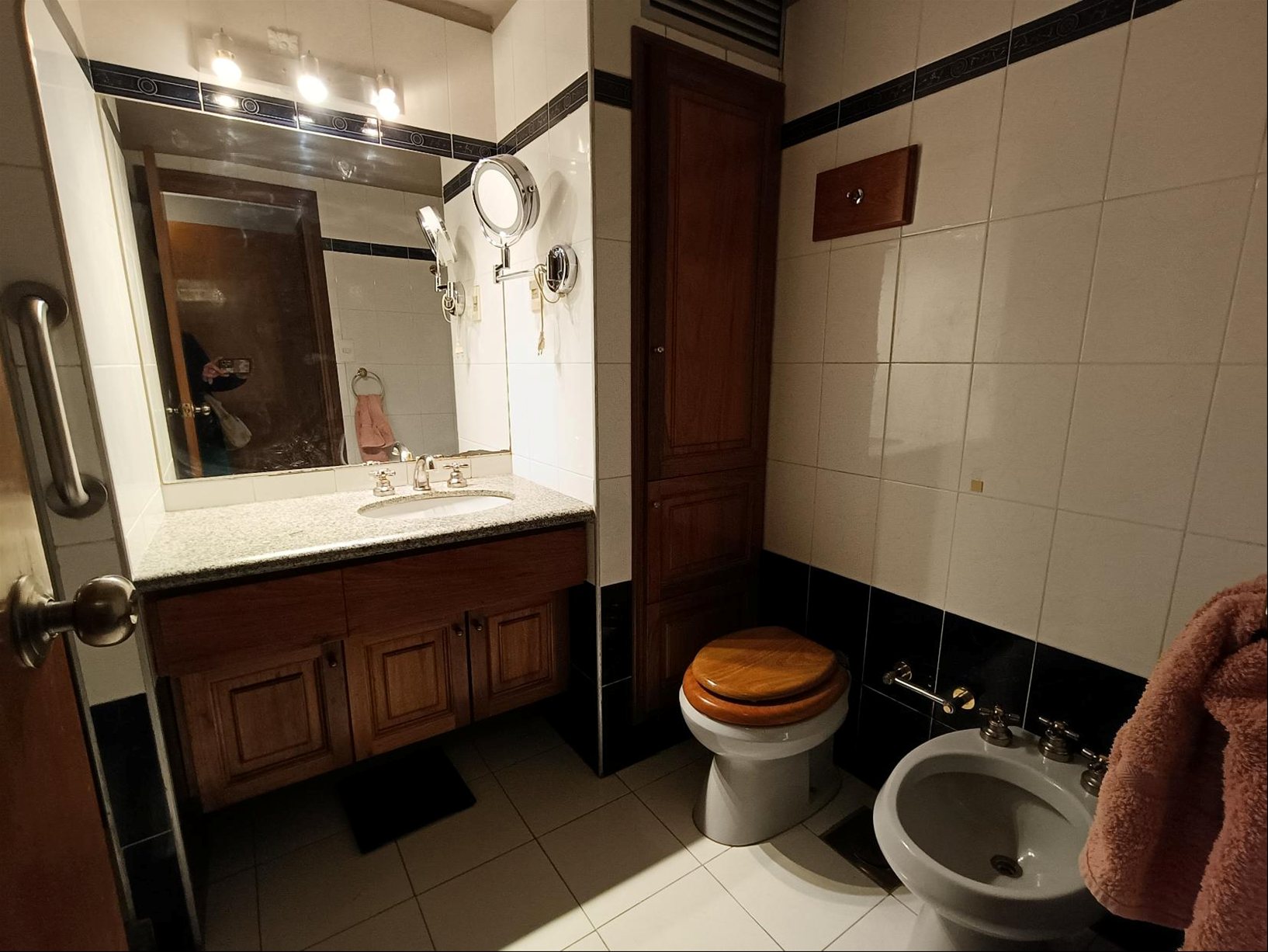 Alquiler Apartamento Punta Carretas 3 Dormitorios 4 Baños Servicio Patio Parrillero Garaje · Foto 11