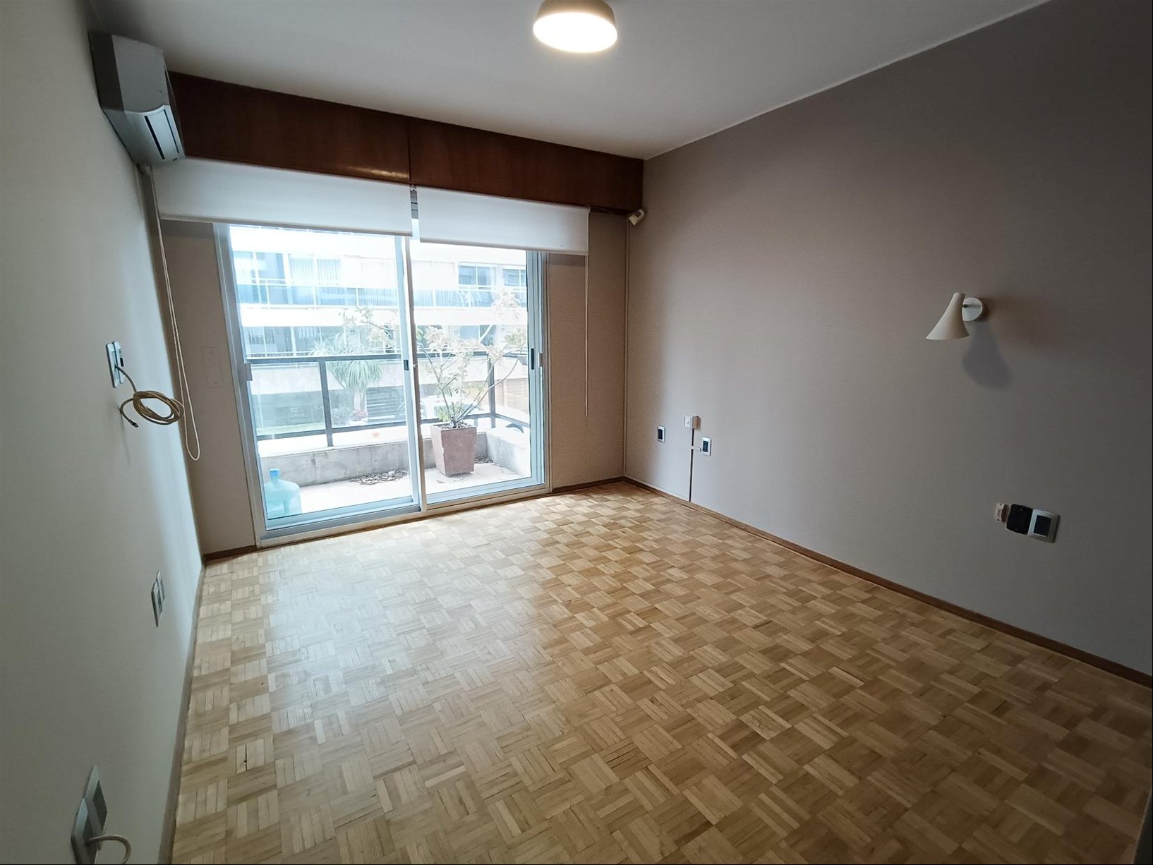 Alquiler Apartamento Punta Carretas 3 Dormitorios 4 Baños Servicio Patio Parrillero Garaje · Foto 9