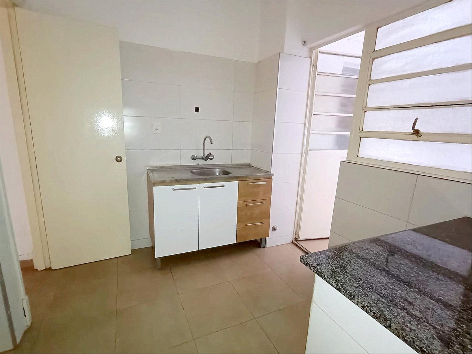 Alquiler Apartamento Pocitos 2 Dormitorios 2 Baños Servicio completo Garaje · Foto 11