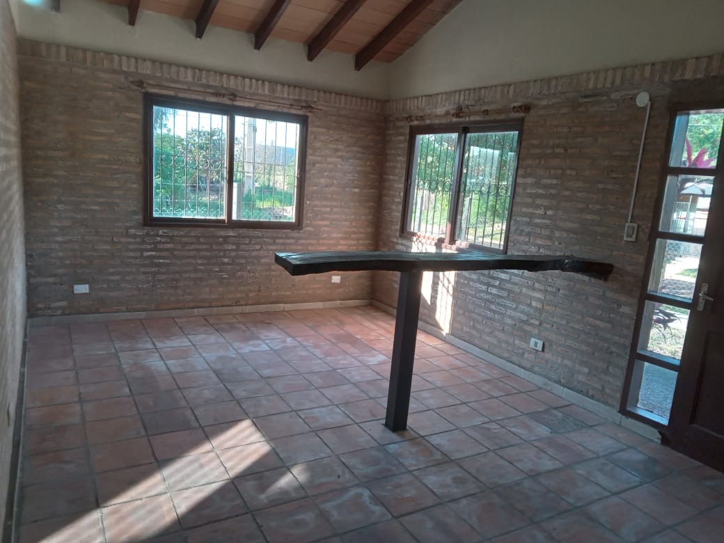 Alquilo tinglado con oficinas zona laguna grande — foto 3