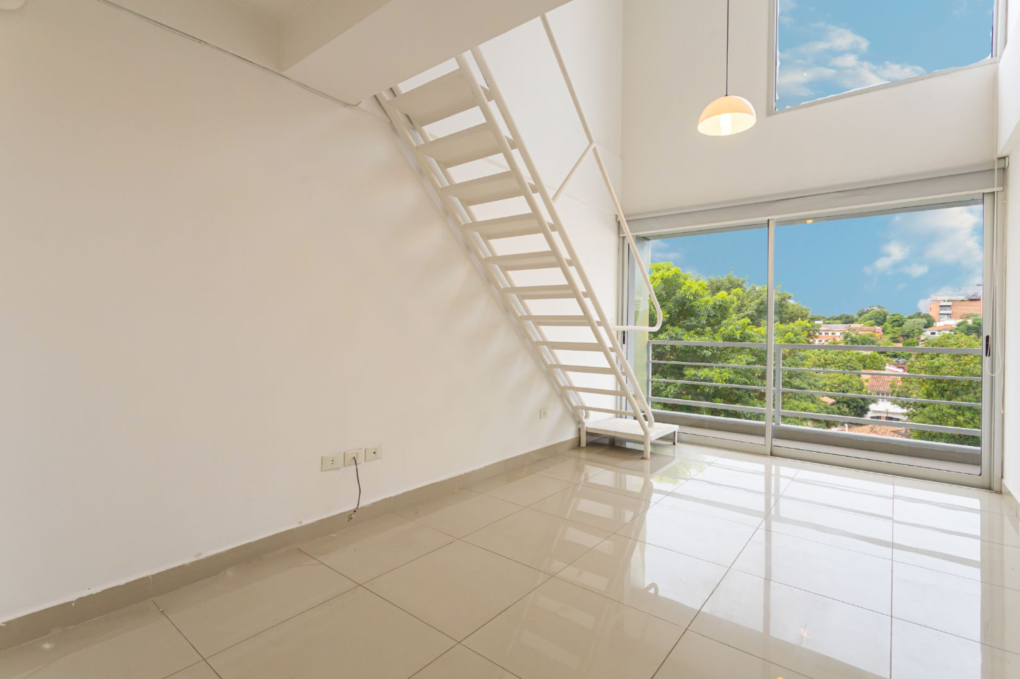 Monoambiente Tipo Duplex Edificio Amistad - Barrio Jara — foto 2