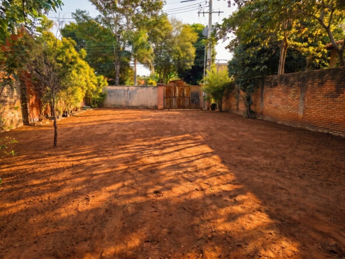 Vendo Terreno de 632m2 en Luque Cuarto Barrio — foto 3