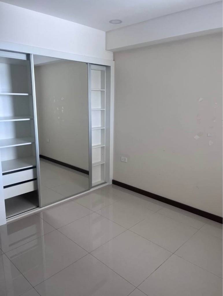 ALQUILO DEPARTAMENTO DE 2 HABITACIONES EN EL BARRIO MBURUCUYA — foto 2