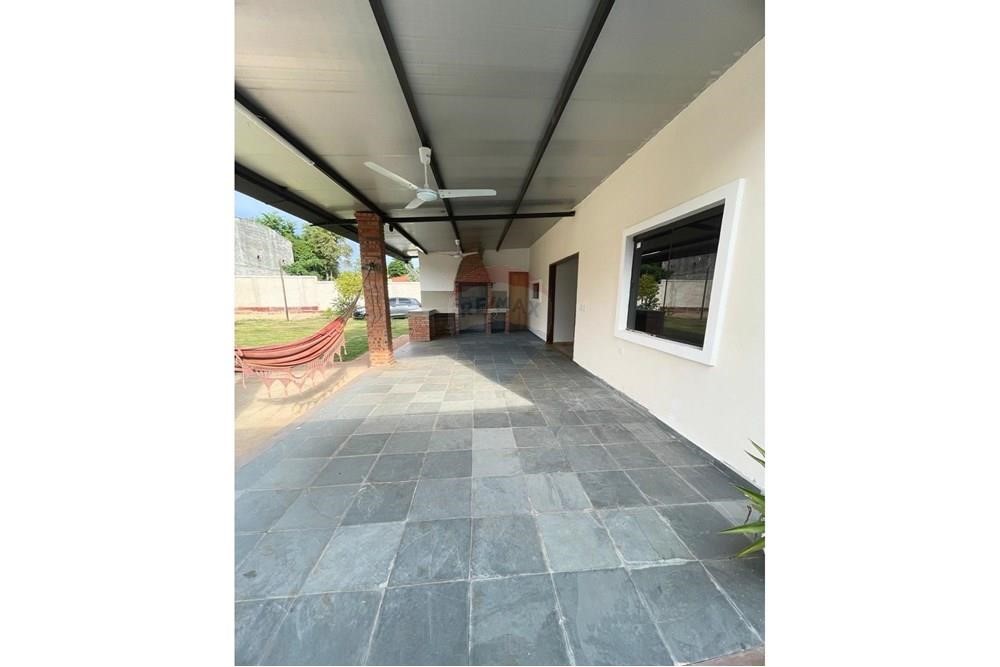 ALQUILO CASA EN LAMBARE ZONA YACHT Y GOLF CLUB — foto 2