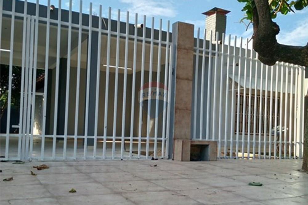 Casa - Alquiler - San Lorenzo, Central, Paraguay — foto 3