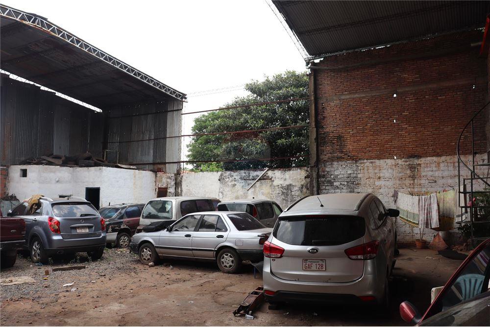 DEPOSITO EN SAN LORENZO — foto 2