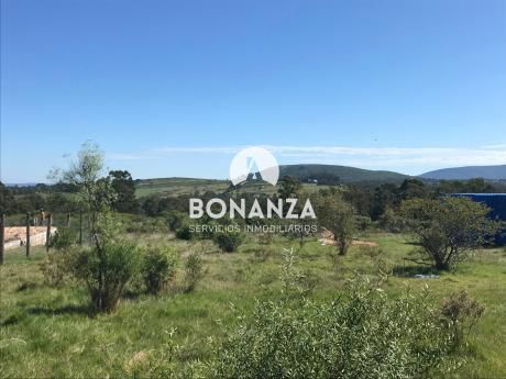 Terreno En Venta, Piriápolis, Con Financiación