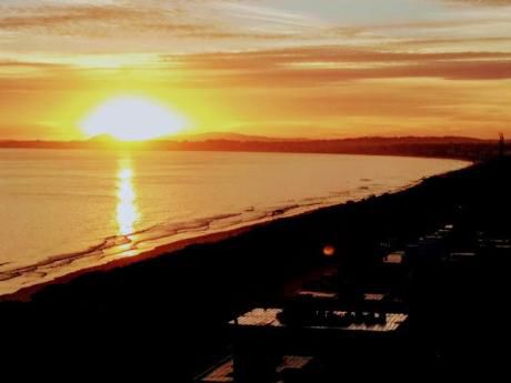 Alquilo De Forma Anual Y Vendo Hermoso Apartamento En Punta Del Este