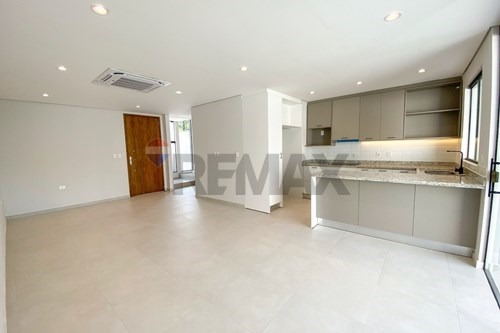 EN ALQUILER DUPLEX PREMIUM EN LOMA MERLO - LUQUE — foto 3