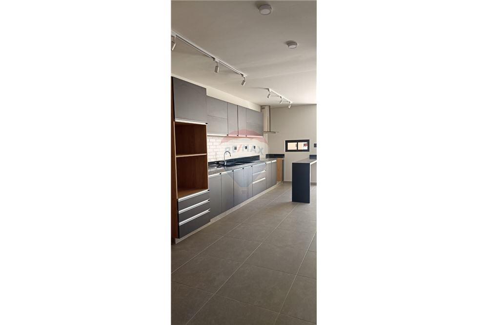 ALQUILO DUPLEX A ESTRENAR EN LUQUE-LOMA MERLO — foto 3