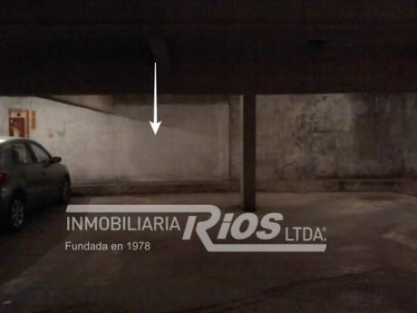 Cochera En Pleno Centro