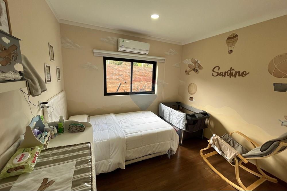 Casa en Venta: Elegancia Moderna en Cambyretá — foto 2