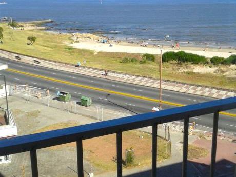A Pasos De La Rambla Con Vista Soñada Al Mar!!! Bajos Gastos Comunes Con Garage