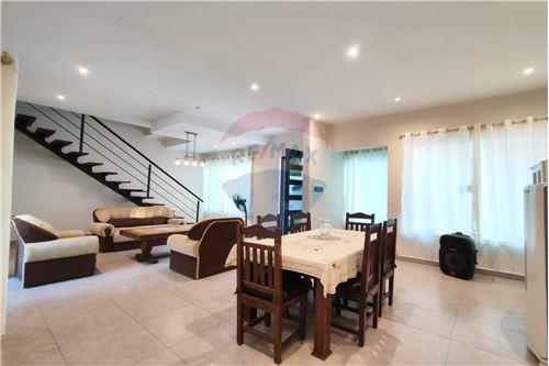 En Venta Dúplex en el  Barrio Colon - San Bernardino — foto 3