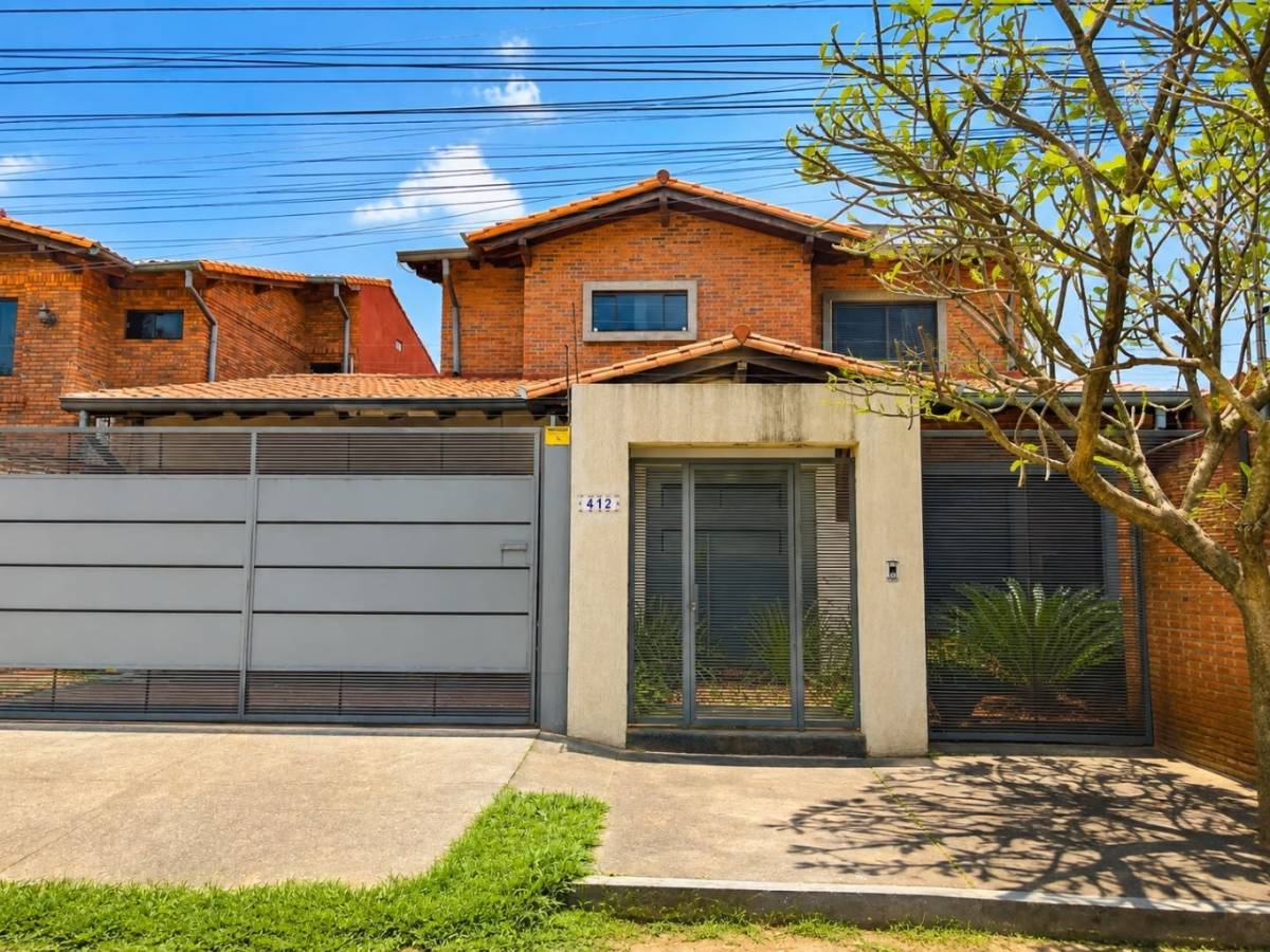 RESIDENCIA EN ALQUILER | CUARTO BARRIO – LUQUE — foto 2