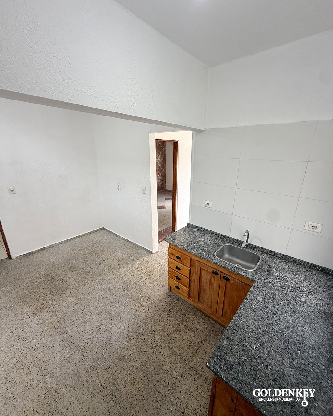 Alquiler Casa 1 Dormitorio jardin y garaje barrio Belvedere · Foto 6