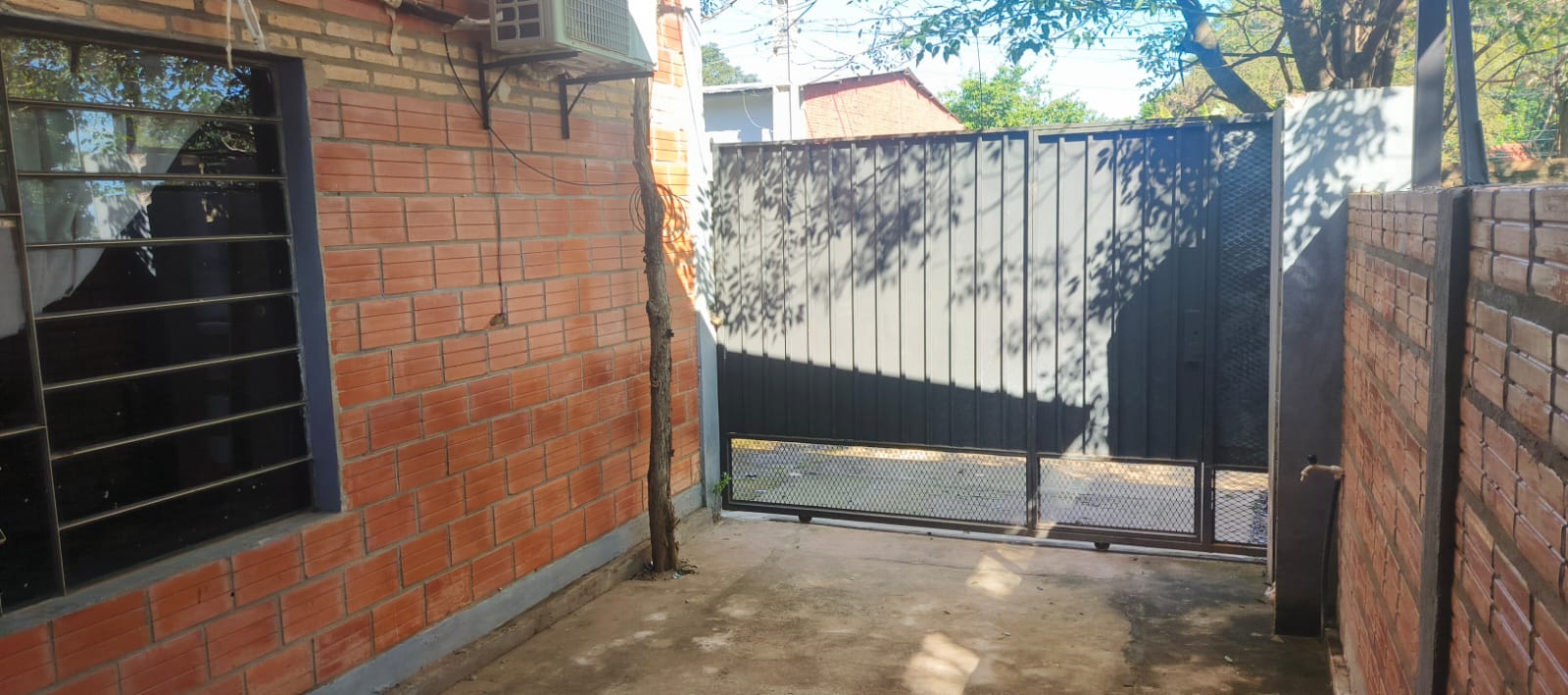 Alquilo vivienda familiar en Luque Mora Cué! — foto 3