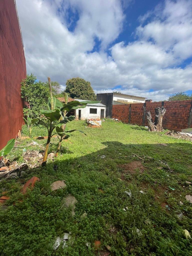 Terreno 420 m² con casa a demoler | Fernando de la Mora — foto 3