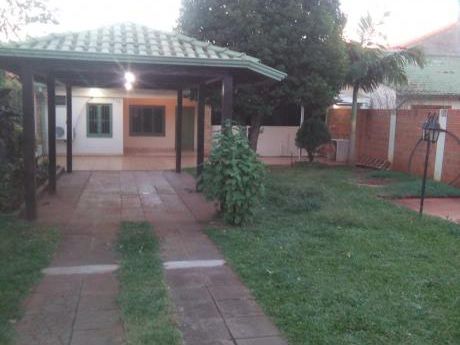Aquilo Casa En El Barrio San Jose!!