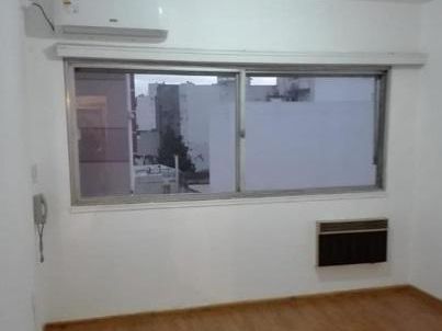 Oportunidad. 1 Dorm . Vazquez Prox A 18 . $12.500. Anda O Cgn.