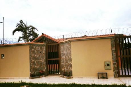 Excelente Oportunidad!! Casa En Anticretico!!